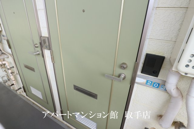 クレストの玄関