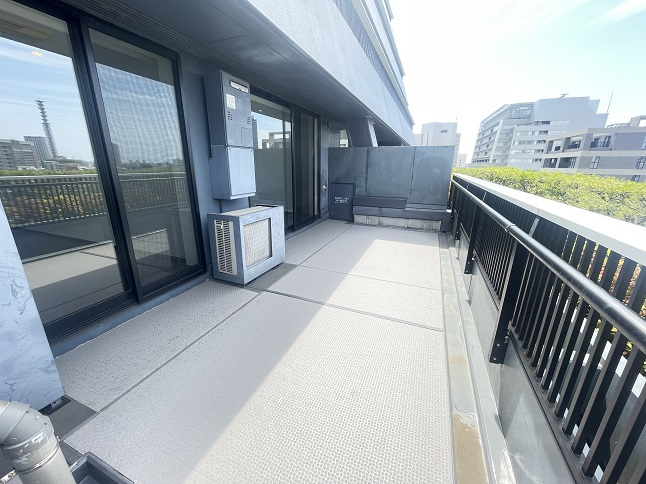 千代田区二番町の賃貸マンションのバルコニー