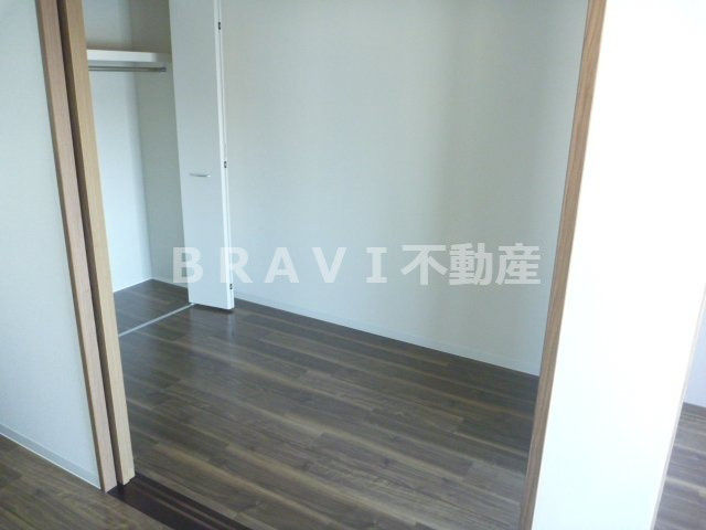 サムティ上町台龍造寺　BRAVI不動産の寝室|【サムティ上町台龍造寺】開放的な寝室です