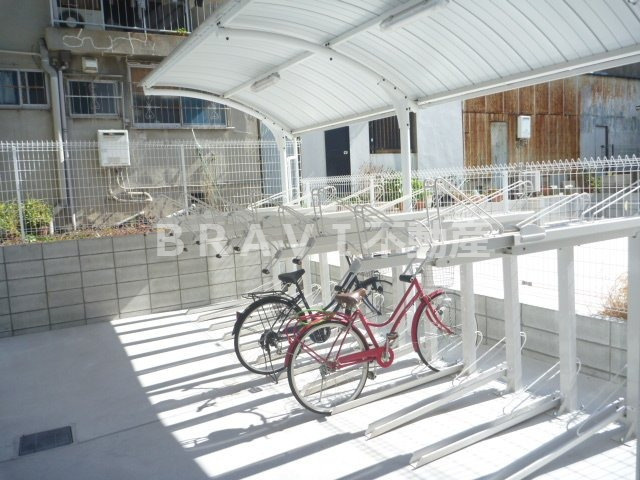 サムティ上町台龍造寺　BRAVI不動産のその他共用部分|【サムティ上町台龍造寺】駐輪場