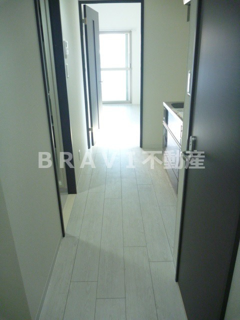 サムティ上町台龍造寺　BRAVI不動産の玄関|【サムティ上町台龍造寺】ゆったりとした玄関です