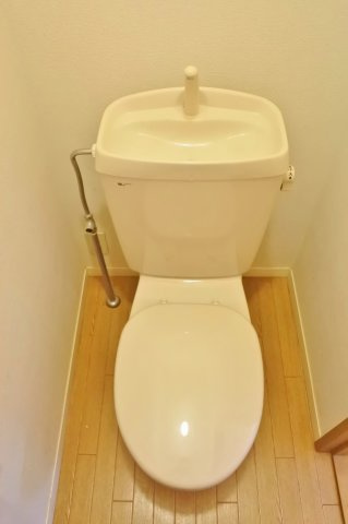グリーンヒルズＢ棟のトイレ