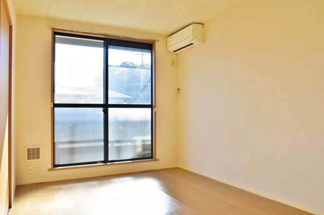 グリーンヒルズＢ棟の居間・リビング