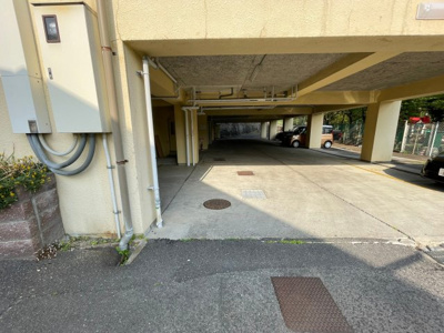 【駐車場】 | くさかマンション