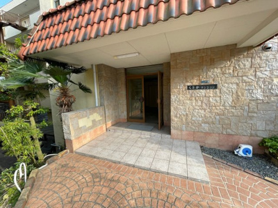 【エントランス】 | くさかマンション