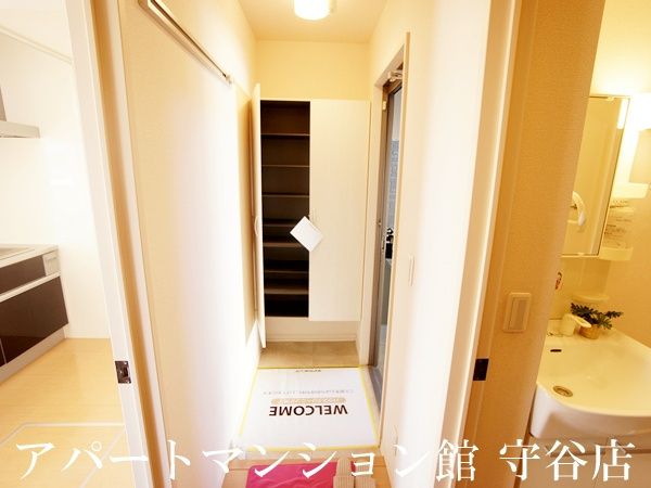 エクレールCの玄関