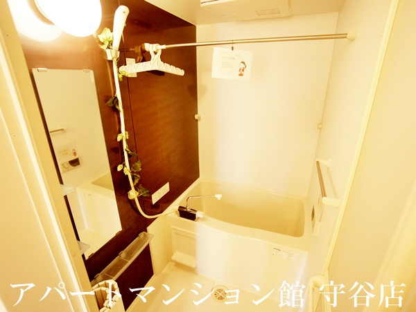 エクレールCの浴室