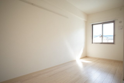 【寝室】 | アズール西明石 | 洋室