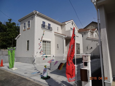 【外観】 | さいたま市緑区馬場2丁目　南欧風新築分譲住宅全5棟 残1棟 | オープンハウス開催！　今週土日10時～18時　平日や夜間も受付致します。お気軽にお電話下さい！