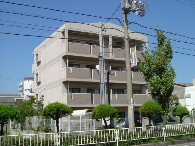 リヴェール西新町の外観