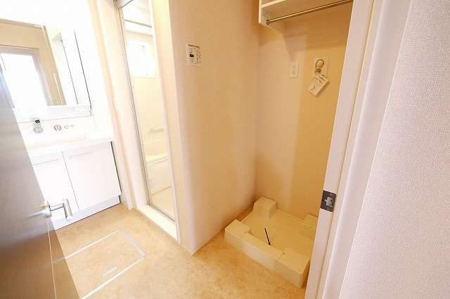 グランシャリオ城山台の洗面所|洗面所です