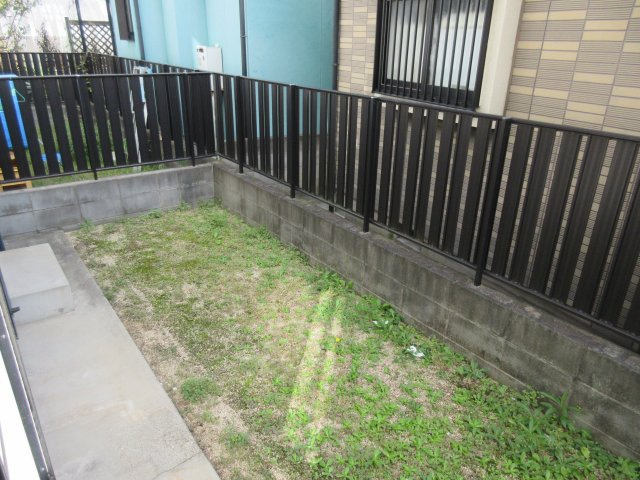 プレミールミタニの庭