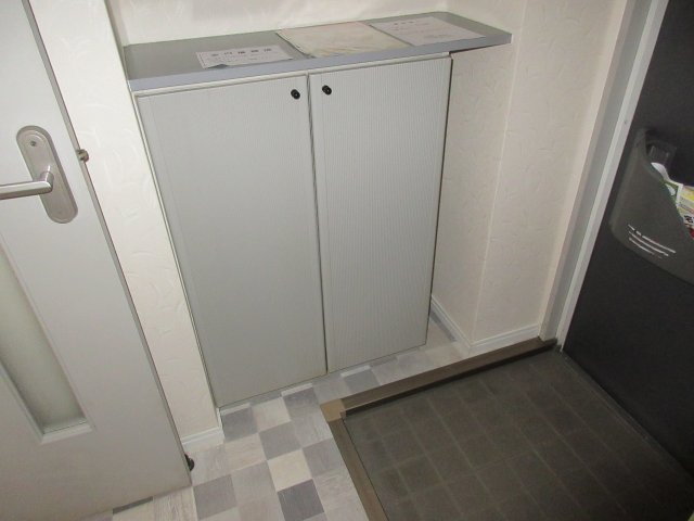 プレミールミタニの玄関