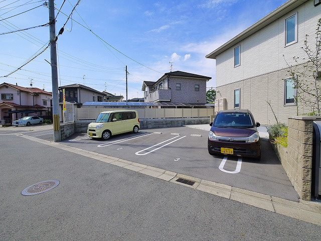 グランメール　パートⅢの駐車場