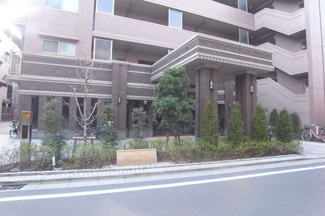 【エントランス】