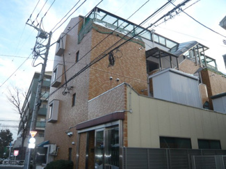 【外観】 | 仙川駅徒歩5分の１Ｋ女性限定オートロックマンションです！南向きで日当たりもよし♪