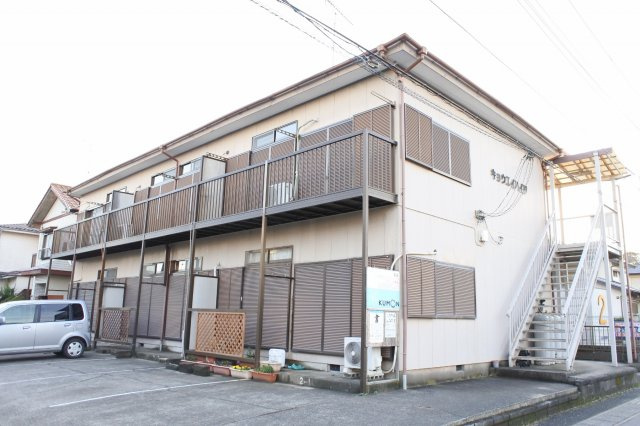 共栄ハイツの外観|閑静な住宅街に位置してます♪