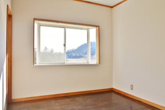 永田貸家の洋室