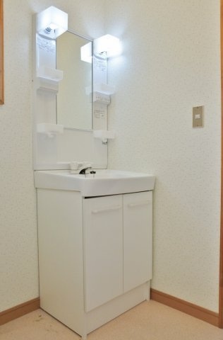 永田貸家の独立洗面台