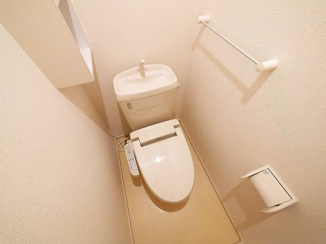 クラール平城の洋室|きれいな洋室です