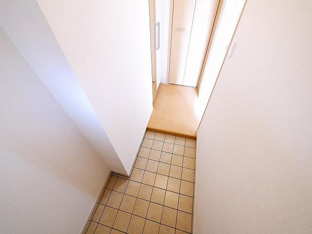 クラール平城の洋室|使い勝手のいい洋室です