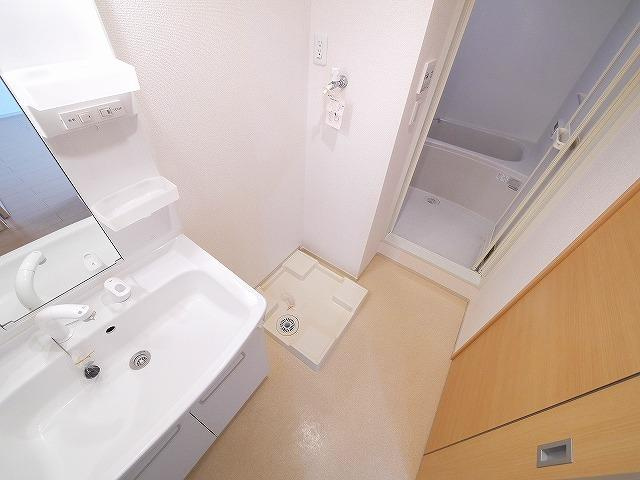 クラール平城の浴室|コンパクトで使いやすいお風呂です