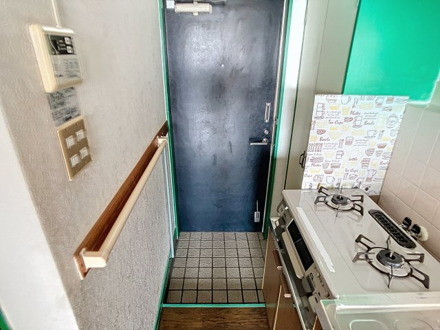 レモンハウス桧町の玄関