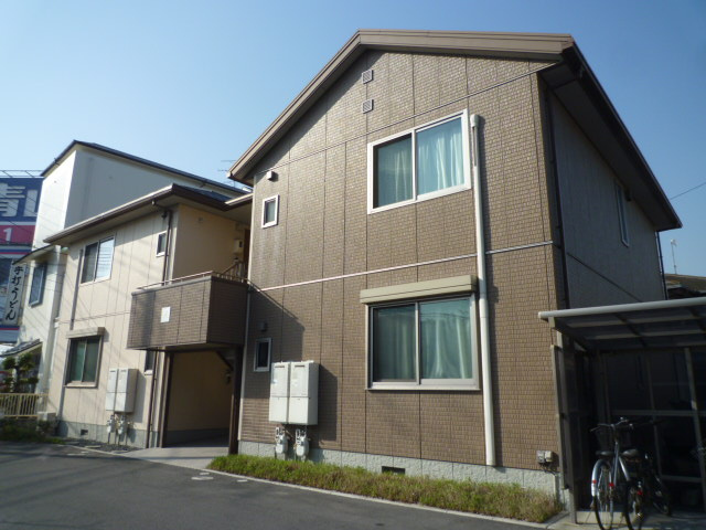 倉敷市白楽町のアパートの外観