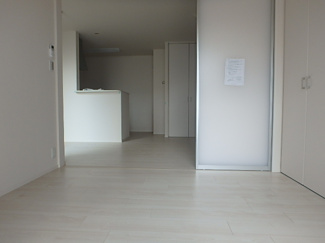 【洋室】 | LUCIANNA EAST