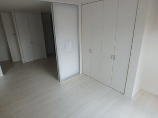 【寝室】 | LUCIANNA WEST