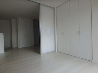 【洋室】 | LUCIANNA WEST