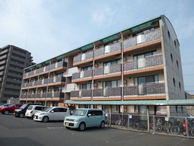 倉敷市松島の賃貸マンションの外観