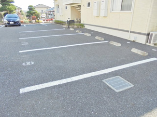 【駐車場】