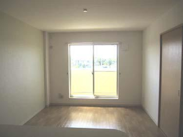 【居間・リビング】 | ユートピーエイト南