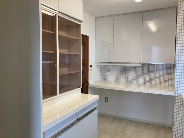 千代田区平河町１丁目の賃貸マンション|食器棚