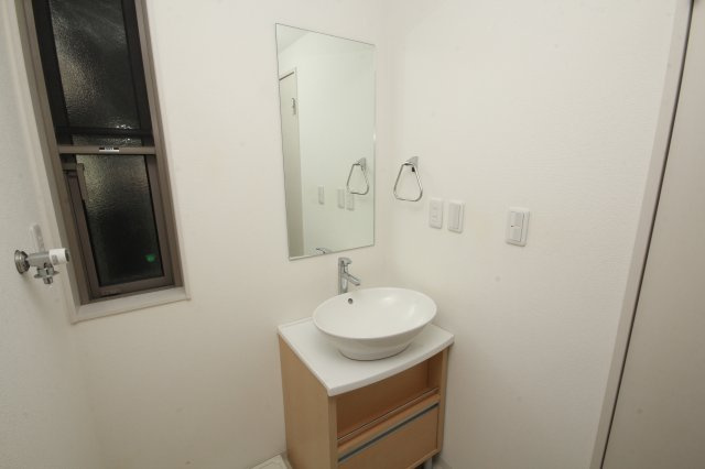 タピーロの独立洗面台|洗面化粧台