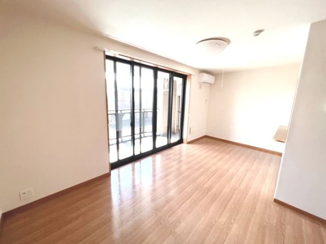 BellCrestの居間・リビング