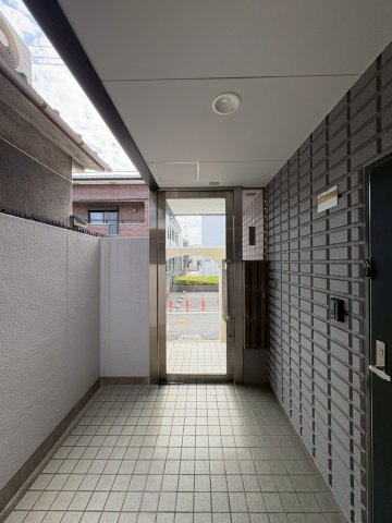 メゾン・ド・ファミール岡村のロビー