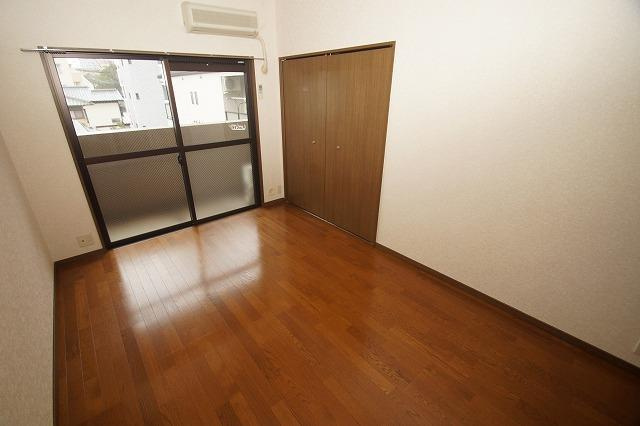 クロスステージ大濠の洋室|クロスステージ大濠（1ＤＫ）　洋室
写真は別号室です