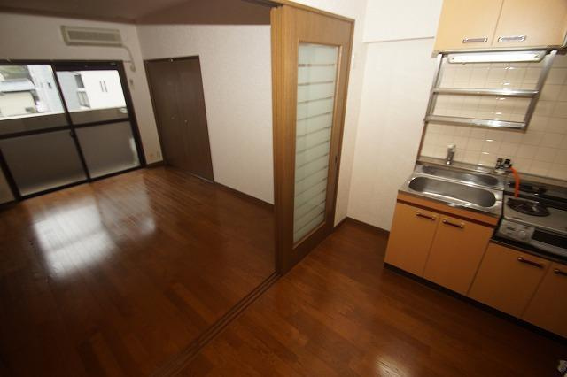 クロスステージ大濠の洋室|クロスステージ大濠（1ＤＫ）　洋室
写真は別号室です
