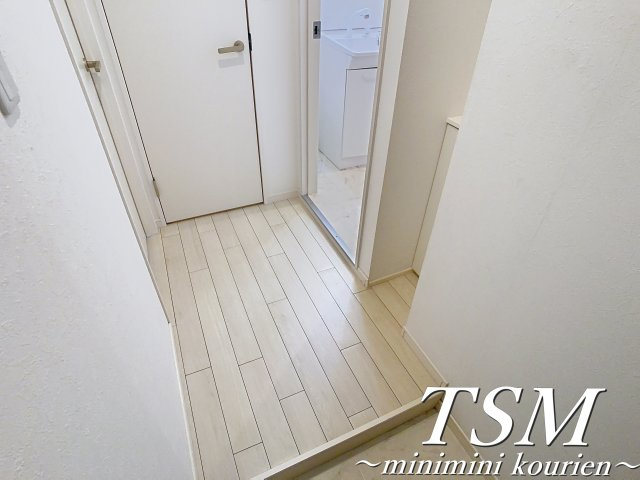 セラフィーコート東香里園の玄関