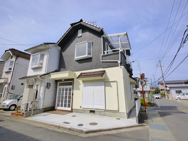 南京終町一戸建貸家の外観