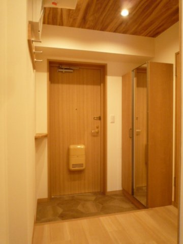 【玄関】 | グッドライフ21 | ミラー付きシューズクローゼット