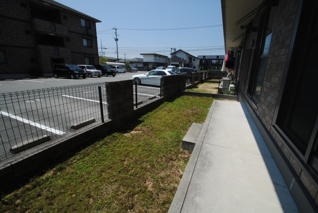 久留米市安武町安武本のアパートの庭|同タイプ　イメージ写真