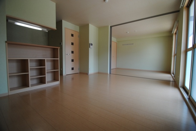 久留米市安武町安武本のアパートの居間・リビング|同タイプ　イメージ写真