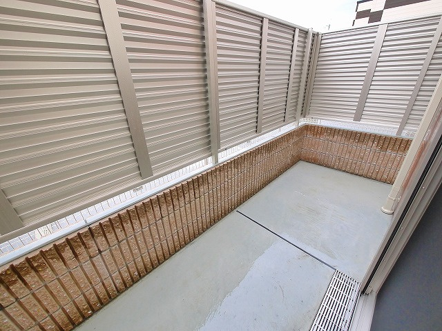 フィーカス　メモリアのバルコニー|陽当たり良好なバルコニーです