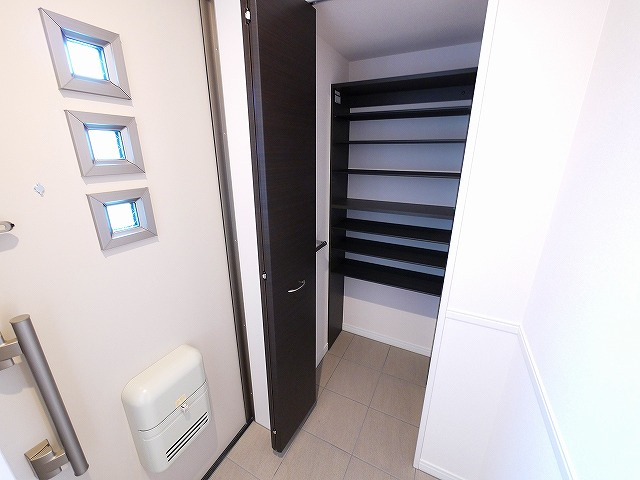 フィーカス　メモリアの収納|便利な収納スペースです