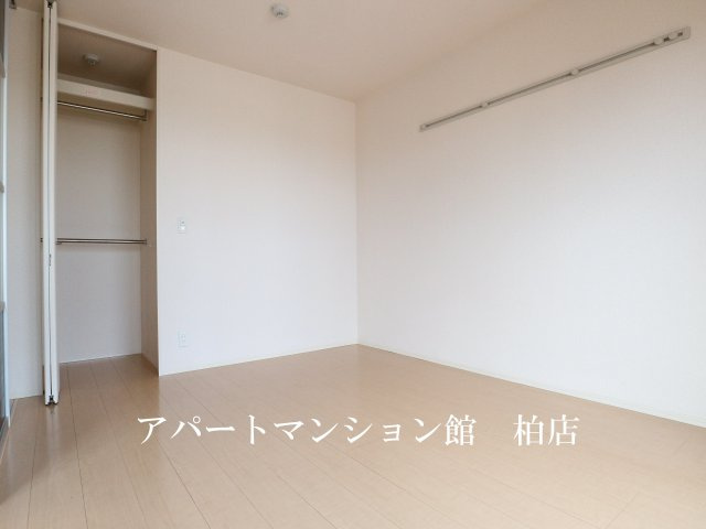 セルリアＡ棟 の洋室