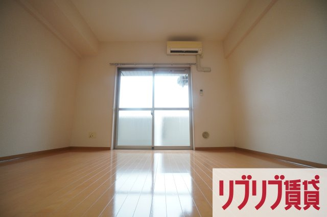 ハイトピア千葉の居間・リビング