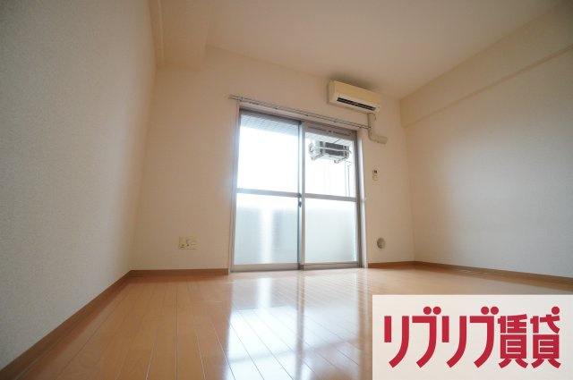 ハイトピア千葉の居間・リビング